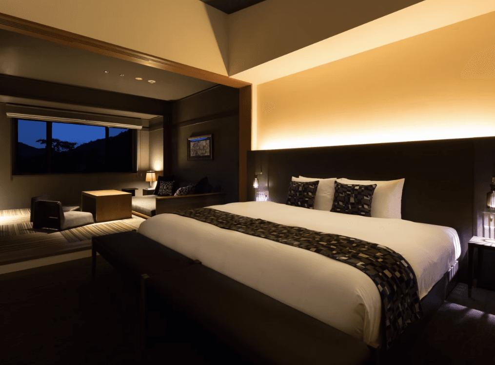 bar hotel 箱根香山