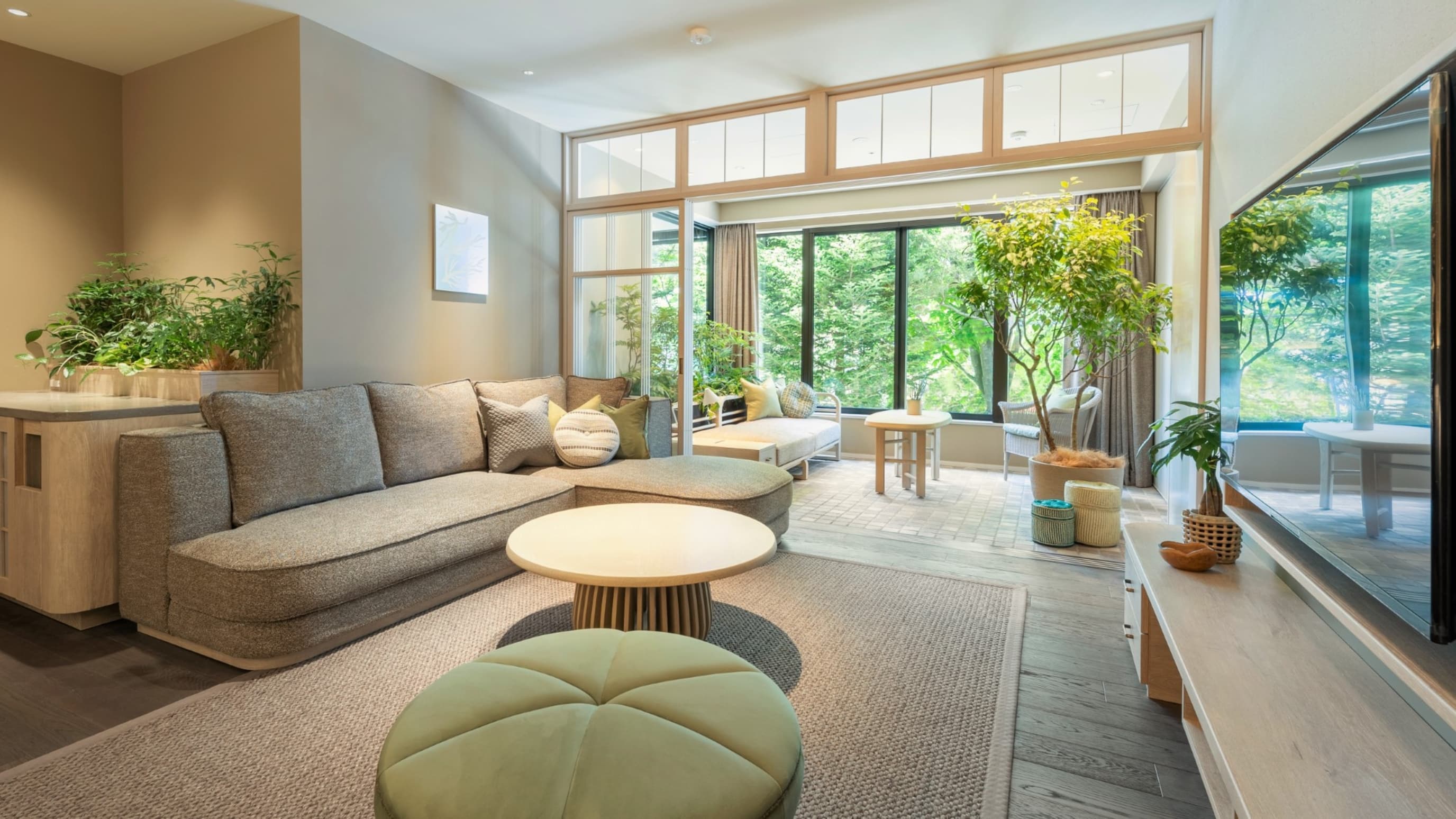 ふふ 軽井沢 陽光の風 - 画像 1