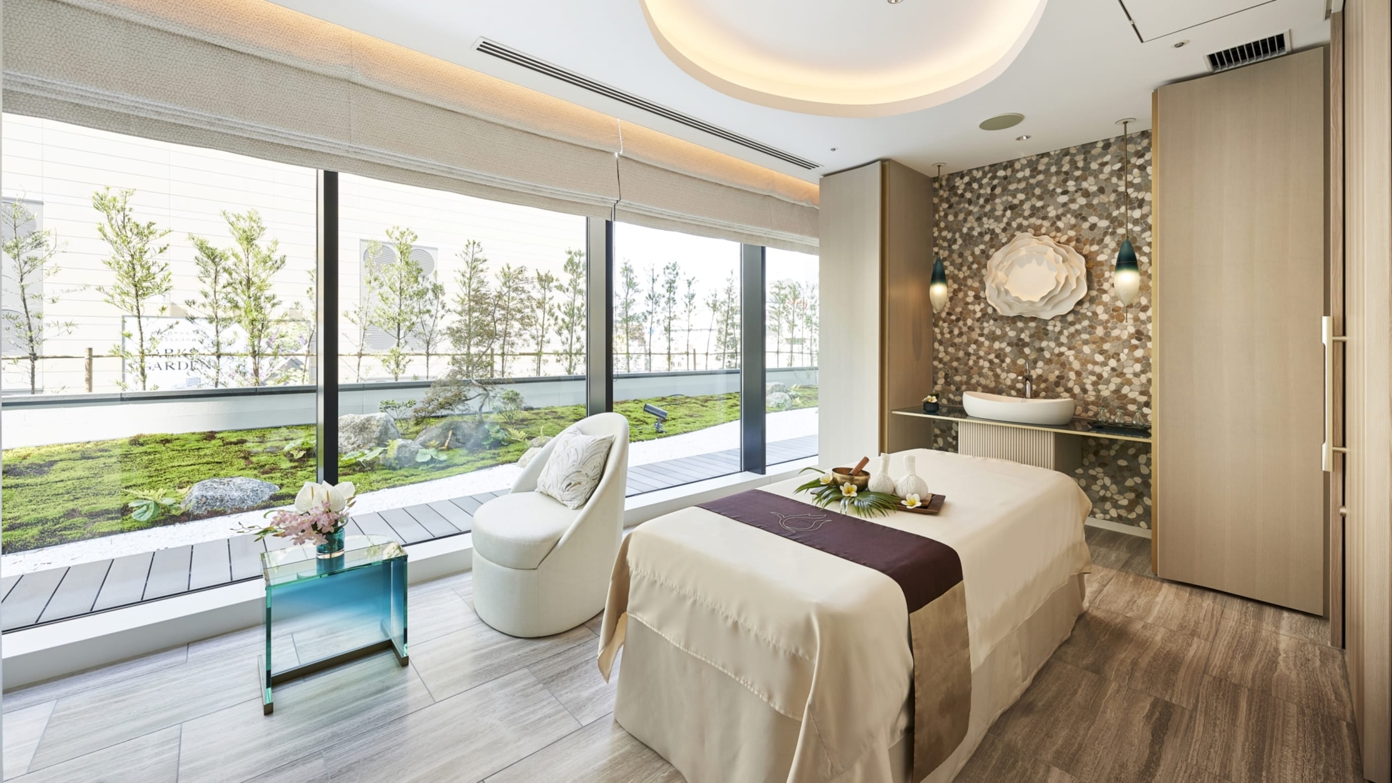 センタラ グランド ホテル 大阪 - 画像 1