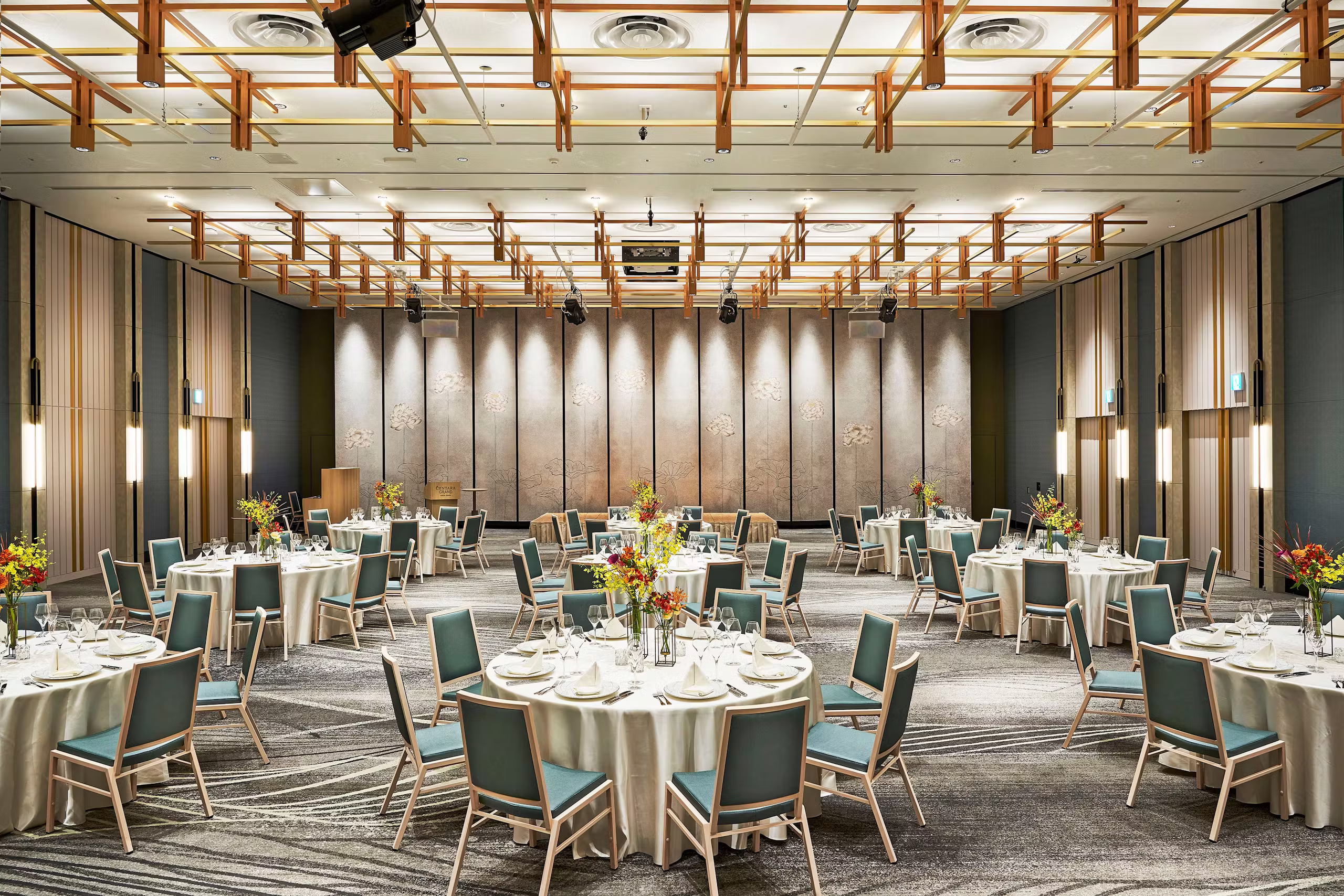 センタラ グランド ホテル 大阪 - 画像 1